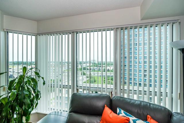 1002 - 8 Lee Centre Dr, Condo with 1 bedrooms, 1 bathrooms and 1 parking in Toronto ON | Image 7