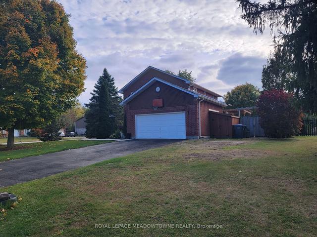 2 Colleen Cres, House detached with 3 bedrooms, 4 bathrooms and 6 parking in Caledon ON | Image 23