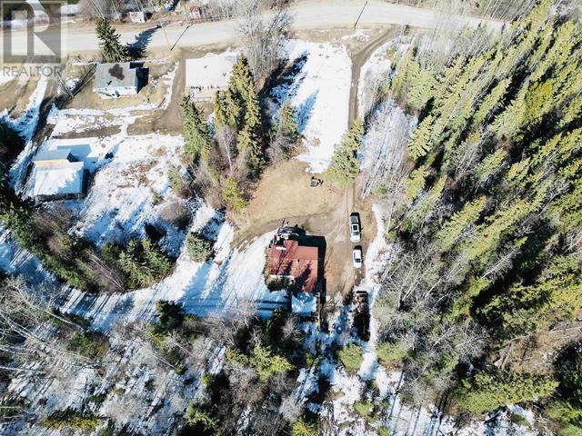 1257 Hospital Road, House detached with 2 bedrooms, 1 bathrooms and null parking in Bulkley Nechako E BC | Image 4