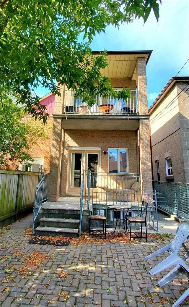 23 Clinton St, House semidetached with 4 bedrooms, 4 bathrooms and 2 parking in Toronto ON | Image 10