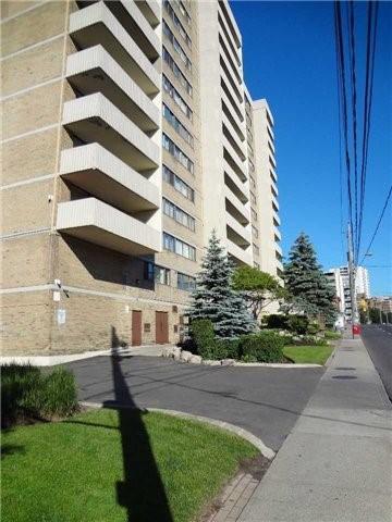 1002 - 2130 Weston Rd, Condo with 3 bedrooms, 2 bathrooms and 1 parking in Toronto ON | Image 1