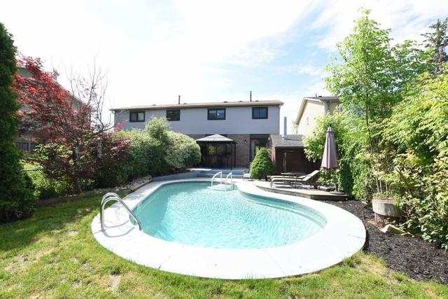 2520 Spruce Needle Dr, House semidetached with 4 bedrooms, 3 bathrooms and 2 parking in Mississauga ON | Image 29