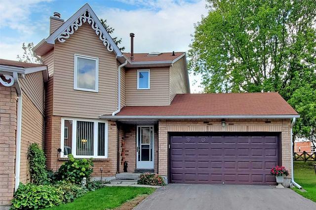 1 Adams Crt, Townhouse with 2 bedrooms, 3 bathrooms and 4 parking in Uxbridge ON | Card Image