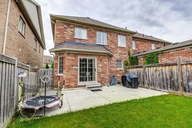 487 Grant Way, House semidetached with 3 bedrooms, 4 bathrooms and 3 parking in Milton ON | Image 33