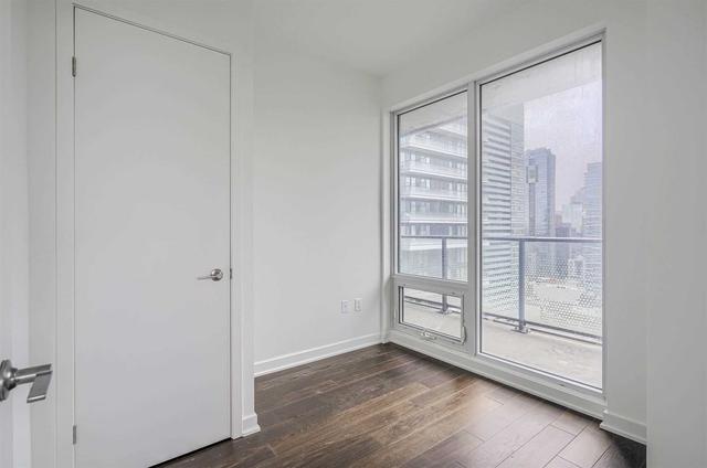 3502 - 115 Blue Jays Way, Condo with 3 bedrooms, 2 bathrooms and 1 parking in Toronto ON | Image 11