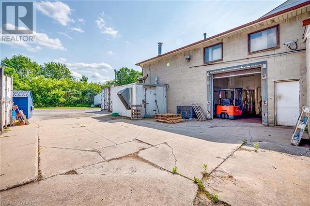 154 Brant Road, Home with 0 bedrooms, 0 bathrooms and null parking in Brant ON | Image 31