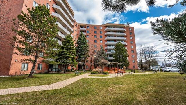 802 - 9 Bonheur Court, House attached with 2 bedrooms, 1 bathrooms and null parking in Brantford ON | Image 28