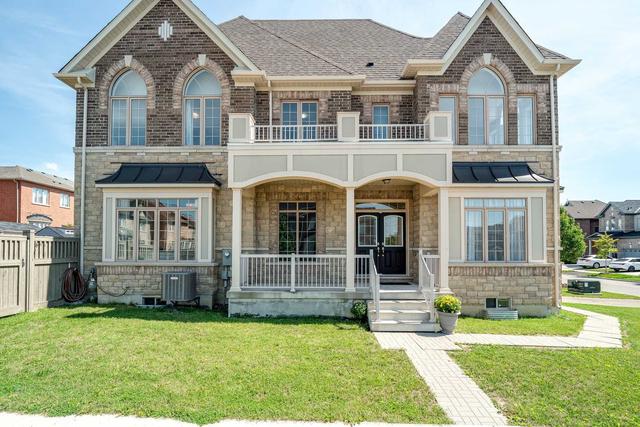 2 Cranbrook Cres, House detached with 4 bedrooms, 3 bathrooms and 4 parking in Vaughan ON | Image 1