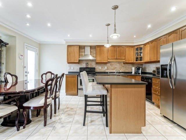 836 Hepburn Rd, House semidetached with 4 bedrooms, 3 bathrooms and 2 parking in Milton ON | Image 6