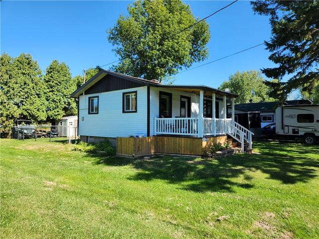 20929 Oliver Lane, House detached with 1 bedrooms, 1 bathrooms and 3 parking in South Glengarry ON | Image 2