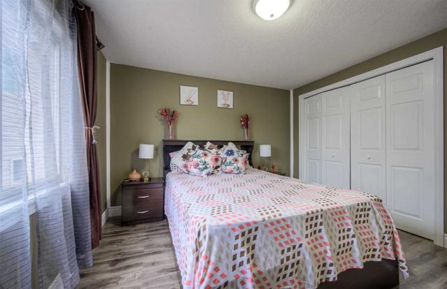 9 Darling Cres, House detached with 3 bedrooms, 3 bathrooms and 5 parking in Guelph ON | Image 28