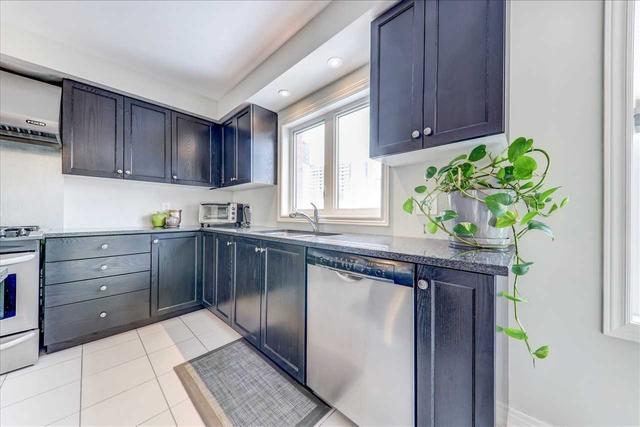 4 Pringdale Gardens Circ, House attached with 4 bedrooms, 4 bathrooms and 2 parking in Toronto ON | Image 7