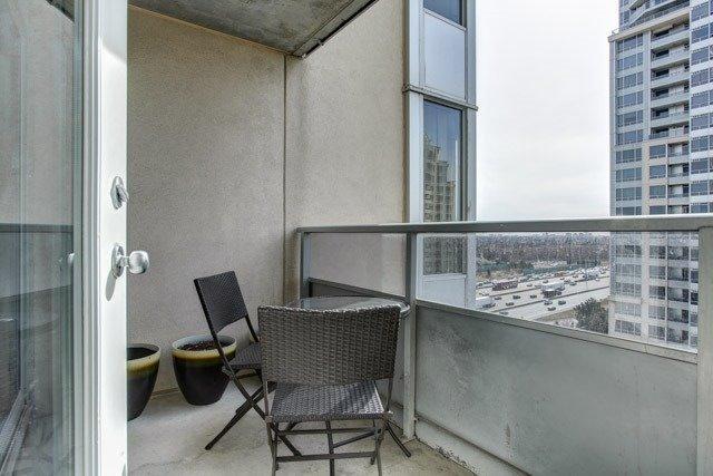 1001 - 3 Rean Dr, Condo with 2 bedrooms, 2 bathrooms and 1 parking in Toronto ON | Image 11