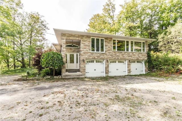 201 Maltby Road W, House detached with 5 bedrooms, 3 bathrooms and 13 parking in Guelph ON | Image 1