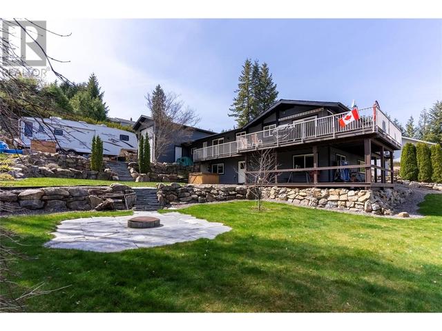 2617 Mountview Drive, House detached with 4 bedrooms, 2 bathrooms and null parking in Columbia Shuswap C BC | Image 45