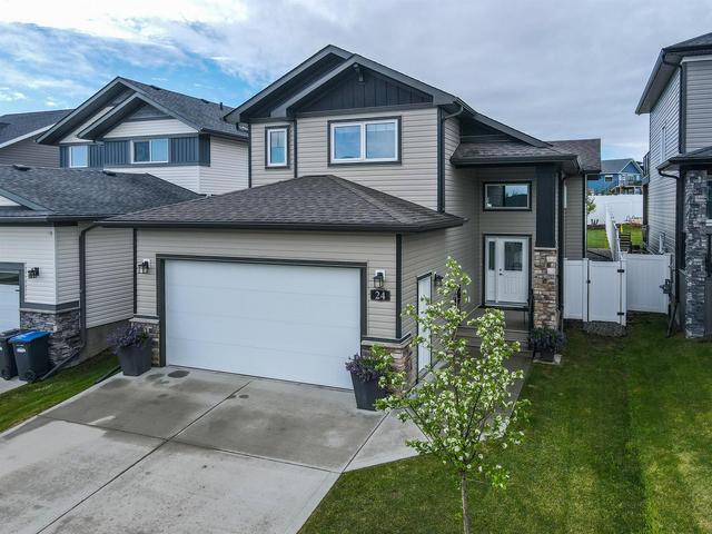 24 Cole Way, House detached with 5 bedrooms, 3 bathrooms and 4 parking in Sylvan Lake AB | Image 1