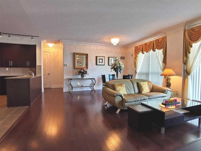 Lph8 - 60 South Town Centre Blvd, Condo with 2 bedrooms, 2 bathrooms and 1 parking in Markham ON | Image 2