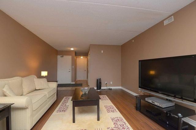 111 - 2085 Appleby Line, Condo with 2 bedrooms, 3 bathrooms and 1 parking in Burlington ON | Image 5