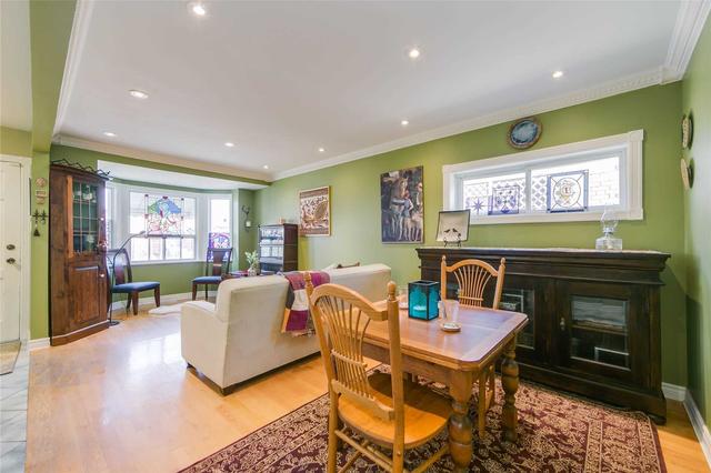 1187 Roselawn Ave, House detached with 2 bedrooms, 2 bathrooms and 8 parking in Toronto ON | Image 40