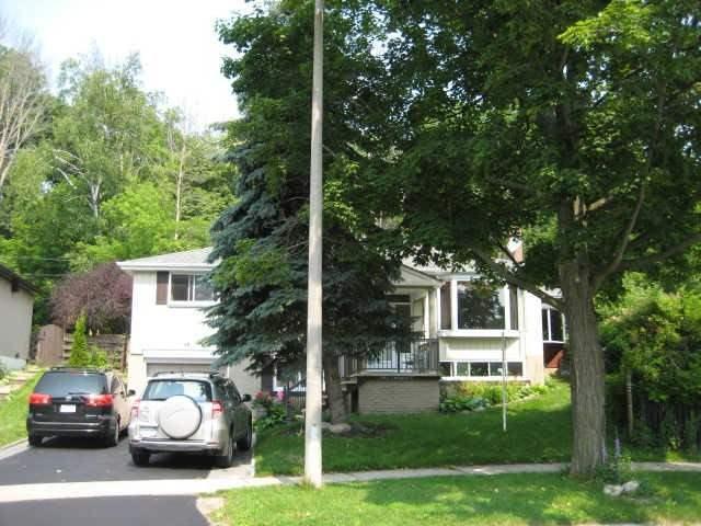 48 Sir Raymond Dr, House detached with 3 bedrooms, 2 bathrooms and 2 parking in Toronto ON | Image 1