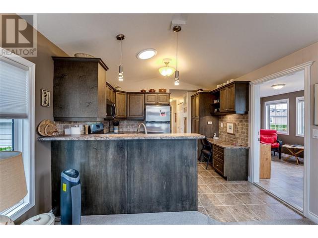 137 - 8000 Highland Road, Home with 1 bedrooms, 1 bathrooms and null parking in North Okanagan B BC | Image 7