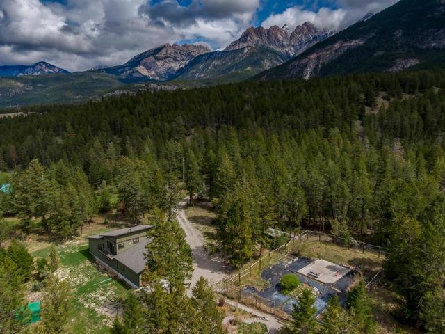 5383 Geary Creek Road, House detached with 4 bedrooms, 4 bathrooms and null parking in East Kootenay F BC | Image 67