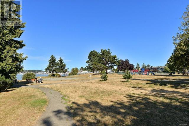 404 - 10660 Mcdonald Park Rd, Condo with 2 bedrooms, 2 bathrooms and 2 parking in North Saanich BC | Image 27