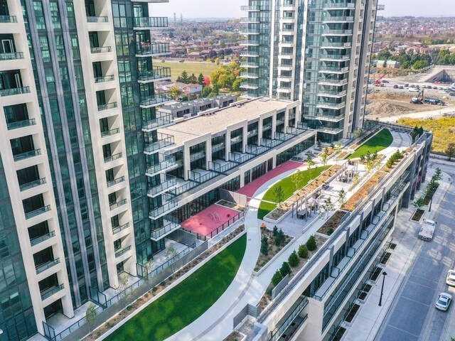 lph5 - 4055 Parkside Village Dr, Condo with 2 bedrooms, 2 bathrooms and 1 parking in Mississauga ON | Image 14