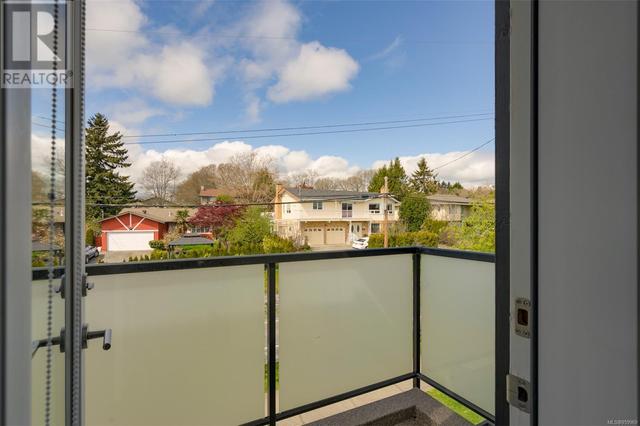 1 - 4009 Cedar Hill Rd, House attached with 3 bedrooms, 4 bathrooms and 4 parking in Saanich BC | Image 33