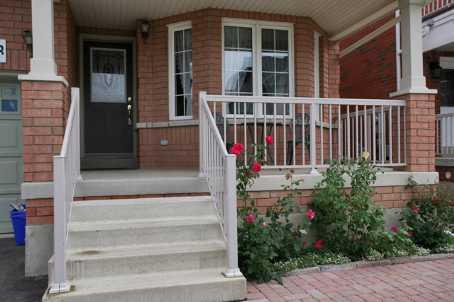 1066 Cumming Blvd, House semidetached with 3 bedrooms, 4 bathrooms and 2 parking in Milton ON | Image 2