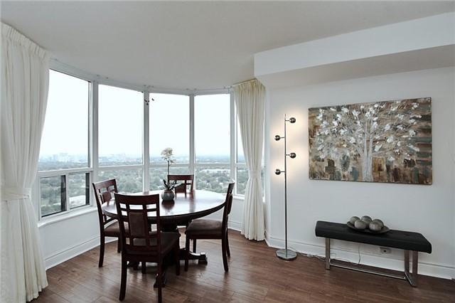 2804 - 10 Northtown Way, Condo with 2 bedrooms, 2 bathrooms and 1 parking in Toronto ON | Image 3