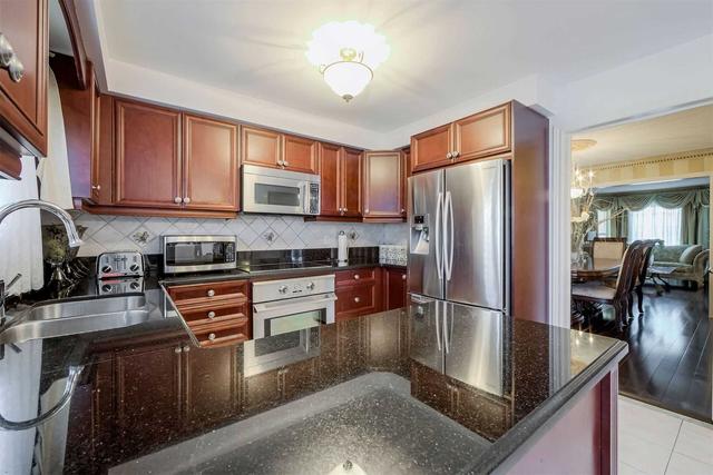 24 Sicilia St, House detached with 4 bedrooms, 4 bathrooms and 4 parking in Vaughan ON | Image 8