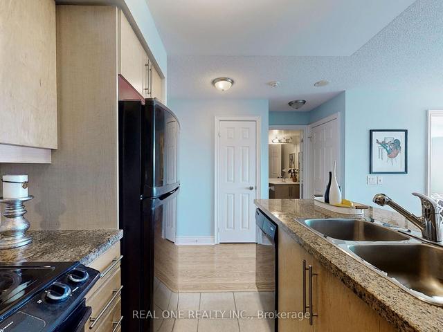 528 - 25 Greenview Ave, Condo with 2 bedrooms, 2 bathrooms and 1 parking in Toronto ON | Image 2
