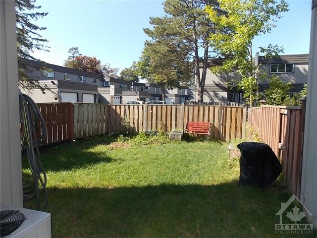 99 Compata Way, Townhouse with 3 bedrooms, 2 bathrooms and 2 parking in Ottawa ON | Image 24