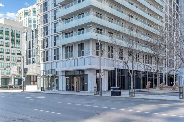 810 - 300 Front St W, Condo with 2 bedrooms, 2 bathrooms and 1 parking in Toronto ON | Image 12