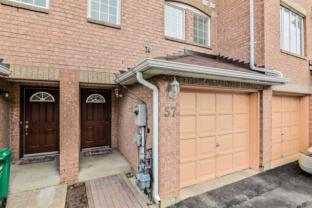 57 Spadina Rd, Townhouse with 3 bedrooms, 2 bathrooms and 2 parking in Brampton ON | Image 12