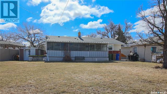 2924 3rd Avenue N, House detached with 3 bedrooms, 2 bathrooms and null parking in Regina SK | Image 43