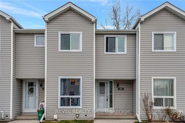 27 - 488 Grey St, Townhouse with 3 bedrooms, 1 bathrooms and 1 parking in Brantford ON | Image 1