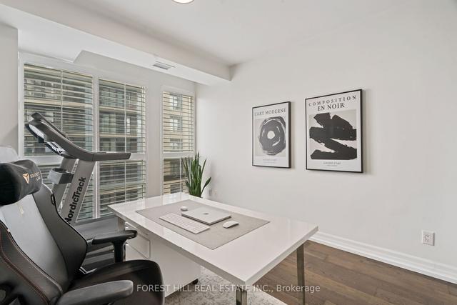 902 - 500 St Clair Ave W, Condo with 2 bedrooms, 2 bathrooms and 1 parking in Toronto ON | Image 7