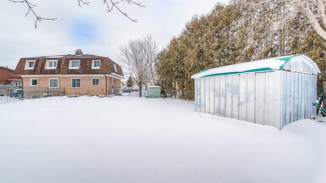 1033 Langs Circ, House semidetached with 3 bedrooms, 1 bathrooms and 3 parking in Cambridge ON | Image 16