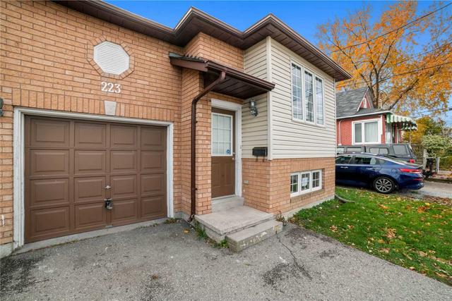upper - 223 Malaga Rd, House detached with 3 bedrooms, 1 bathrooms and 3 parking in Oshawa ON | Image 10