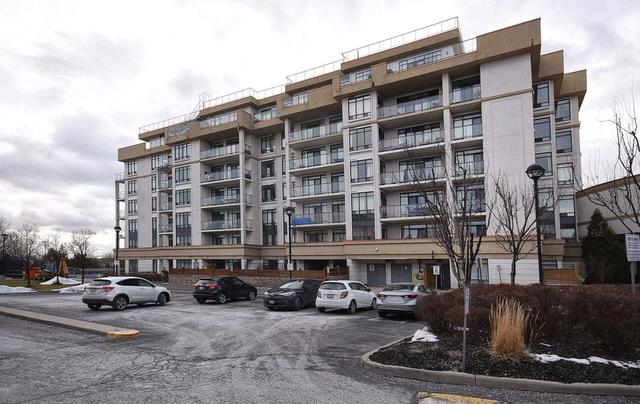 504 - 11121 Yonge St, Condo with 2 bedrooms, 2 bathrooms and 1 parking in Richmond Hill ON | Image 1