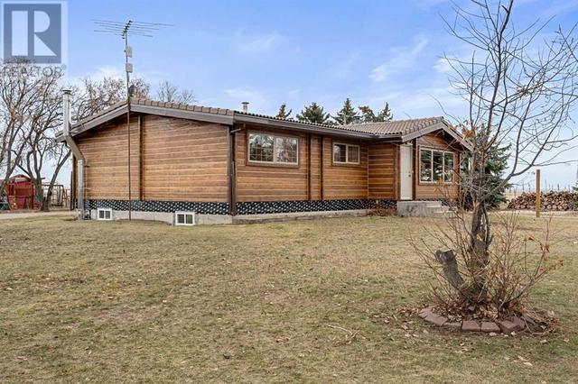 223077 Highway 817, House detached with 4 bedrooms, 2 bathrooms and 6 parking in Wheatland County AB | Image 31