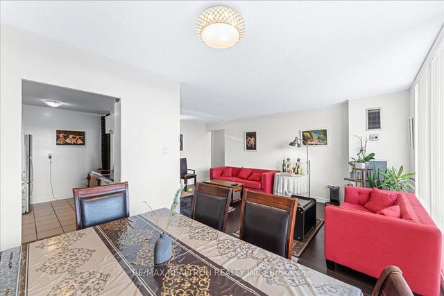 405 - 177 Linus Rd, Condo with 2 bedrooms, 1 bathrooms and 1 parking in Toronto ON | Image 6