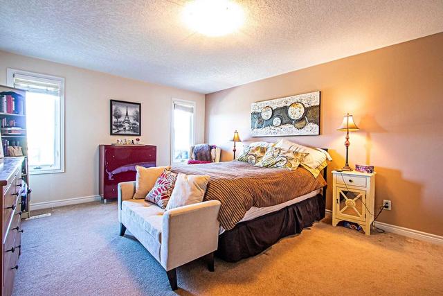 1696 Glenforest Blvd, House detached with 2 bedrooms, 3 bathrooms and 4 parking in Peterborough ON | Image 10