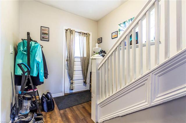 121 Marlborough Street, House detached with 3 bedrooms, 1 bathrooms and 3 parking in Brantford ON | Image 17
