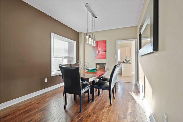 86 Joseph Cres, House detached with 3 bedrooms, 3 bathrooms and 6 parking in Barrie ON | Image 2