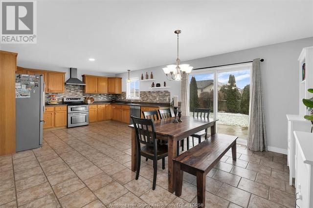 1587 Whitewood Drive, House detached with 4 bedrooms, 2 bathrooms and null parking in Lakeshore ON | Image 13