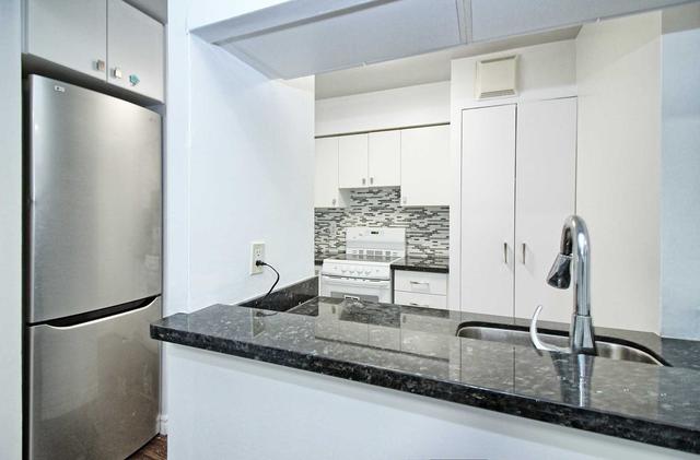 616 - 1055 Bay St, Condo with 1 bedrooms, 1 bathrooms and 0 parking in Toronto ON | Image 11