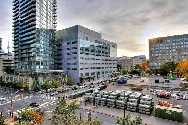 503 - 889 Bay St, Condo with 1 bedrooms, 1 bathrooms and 1 parking in Toronto ON | Image 5